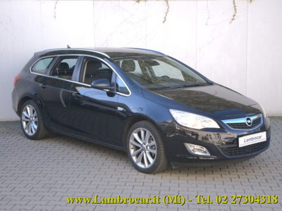 Opel Astra Station Wagon 1.4 Turbo 140CV Sports aut. Cosmo del 2011 usata a Cologno Monzese