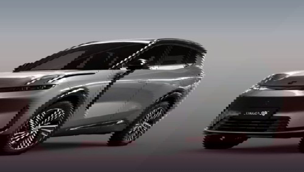 Lynk & Co 08 nuova a Udine