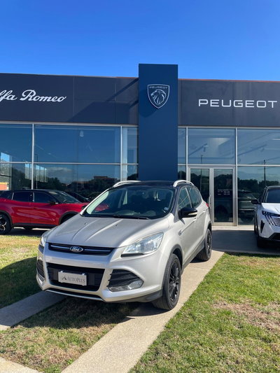 Ford Kuga 2.0 TDCI 140 CV 2WD Titanium del 2014 usata a Olbia