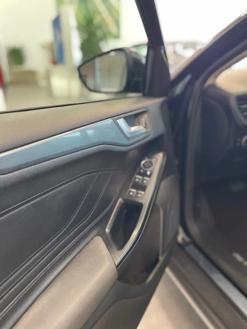 Ford Focus Station Wagon usata a Sassari (4)