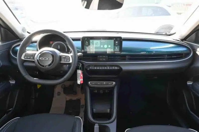 Fiat 600 nuova a Torino (11)