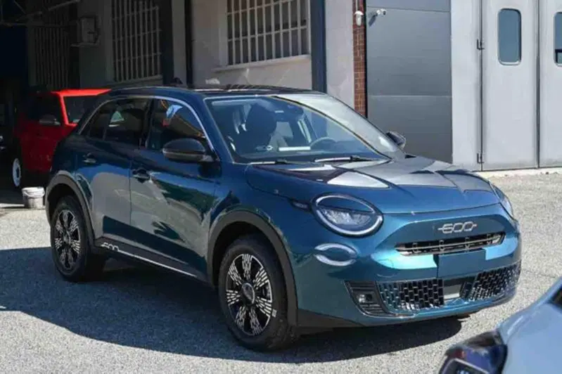 Fiat 600 nuova a Torino (3)