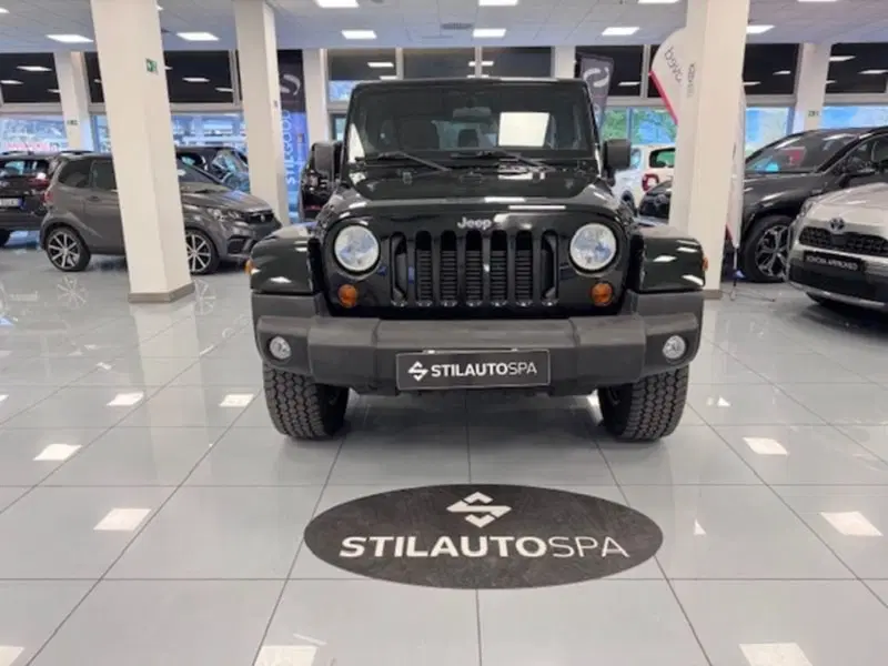 Jeep Wrangler Unlimited usata a Prato (2)