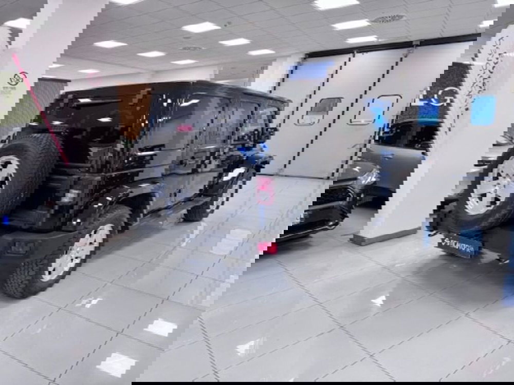 Jeep Wrangler Unlimited usata a Prato (4)
