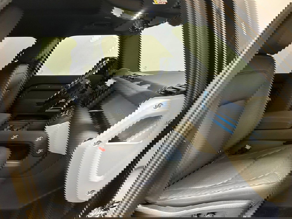 Land Rover Defender usata a Napoli (3)