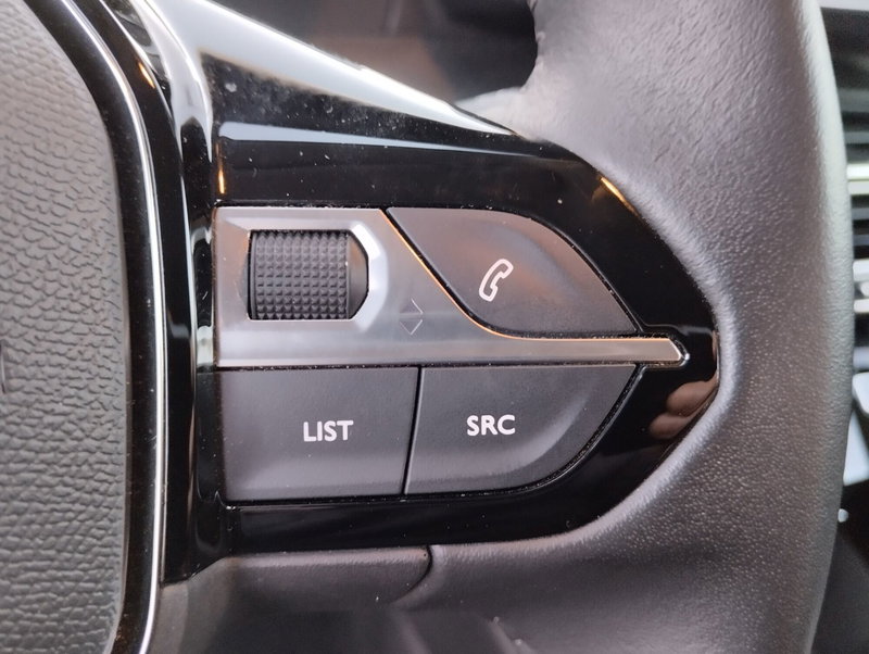 Peugeot 208 usata a Asti (11)