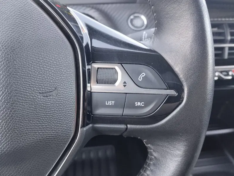 Peugeot 208 usata a Asti (11)