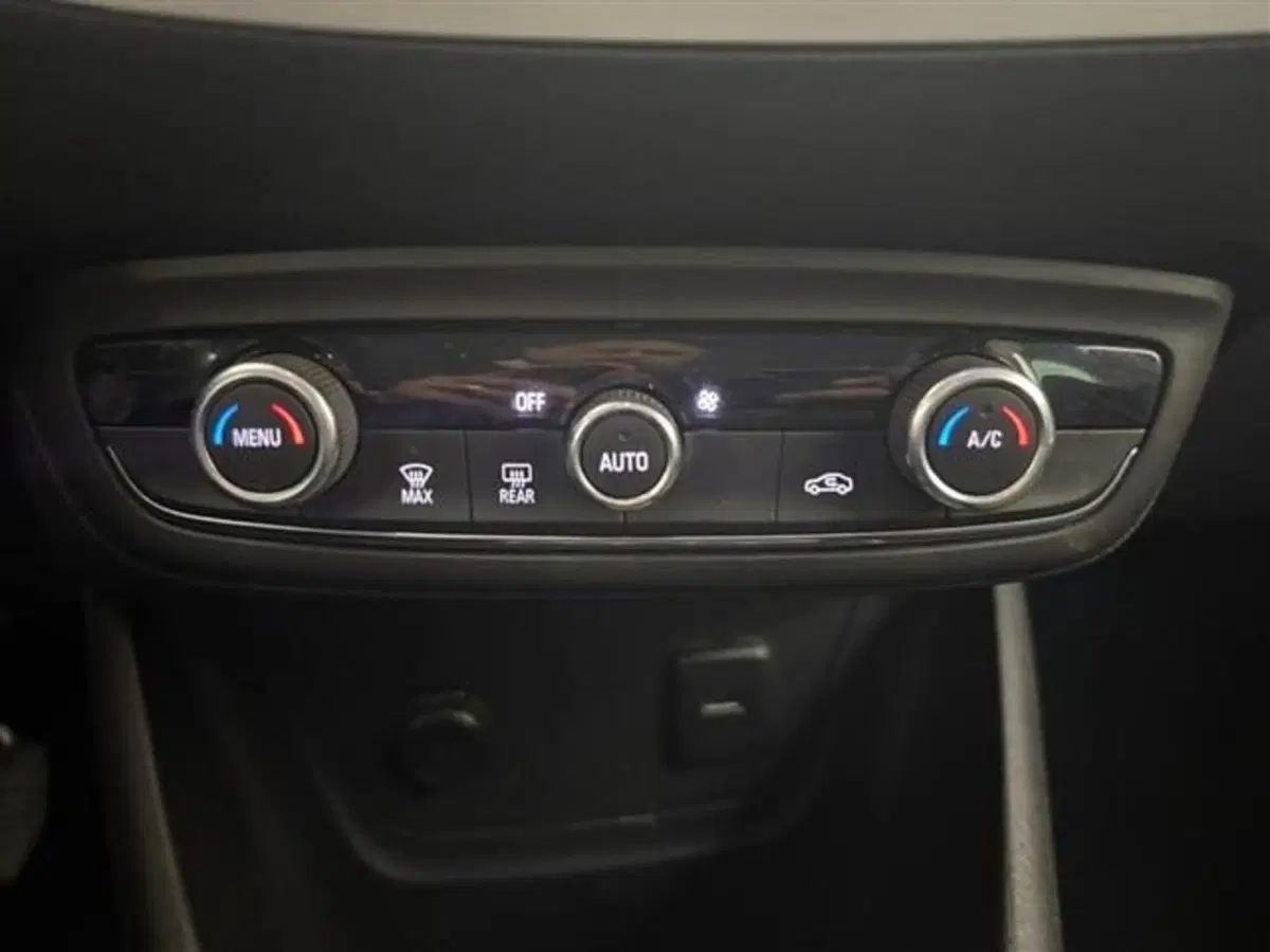 Opel Crossland usata a Siena (16)