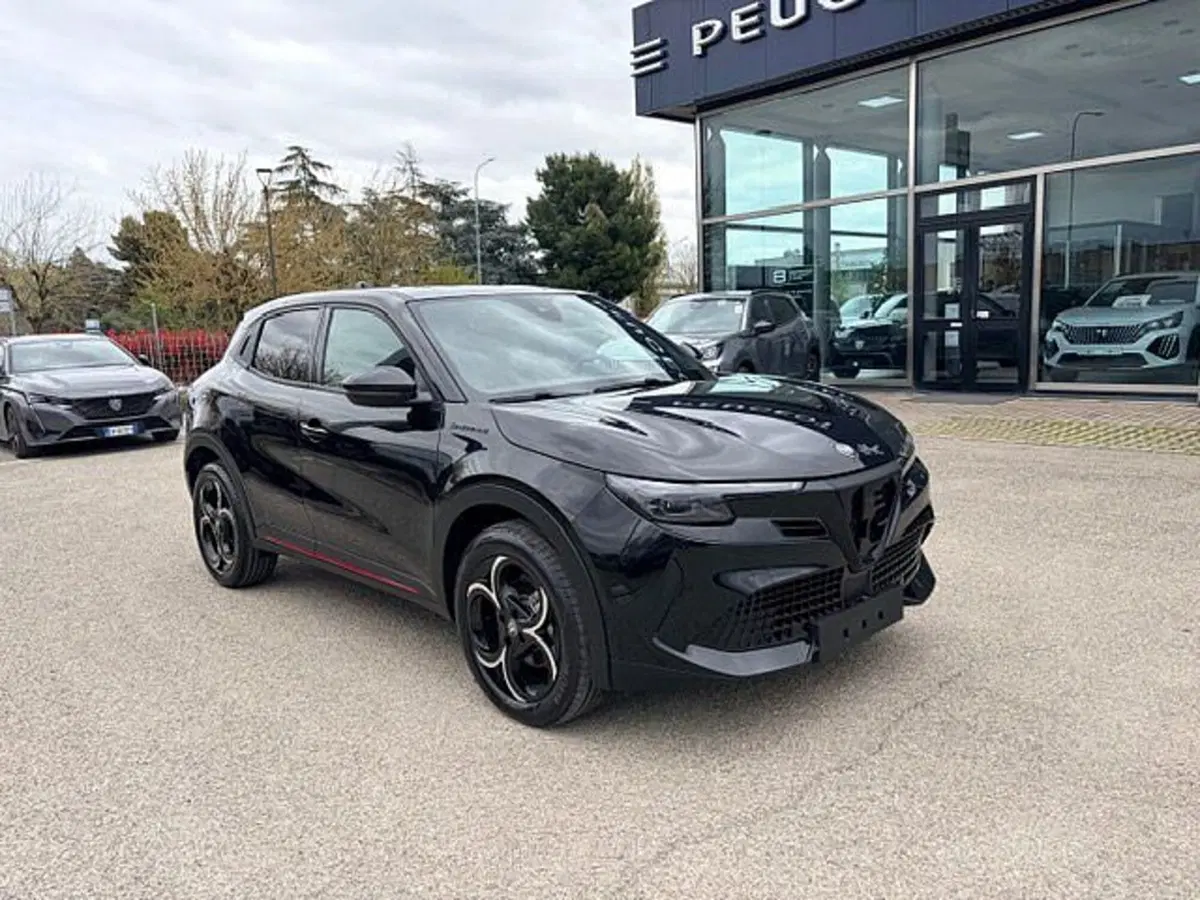 Alfa Romeo Junior nuova a Ravenna (3)