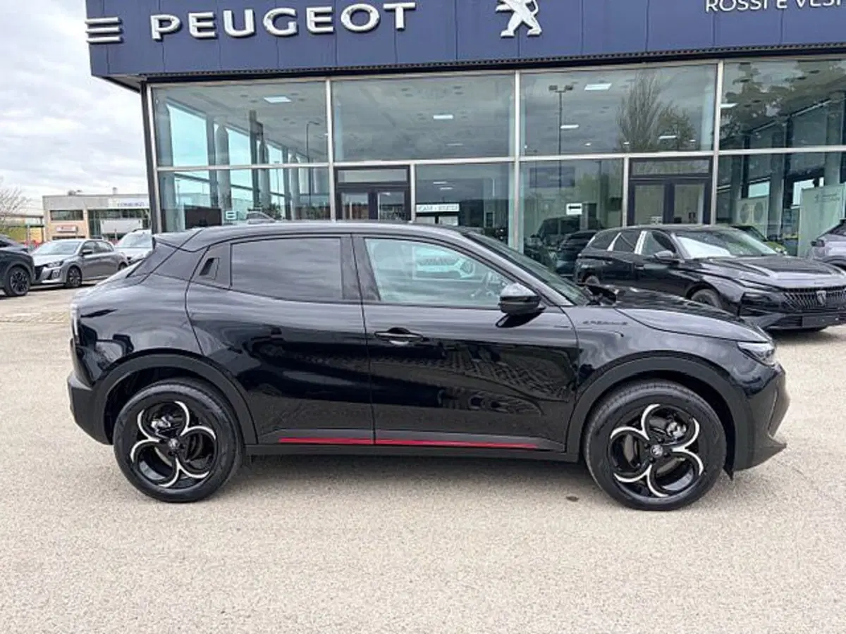 Alfa Romeo Junior nuova a Ravenna (5)