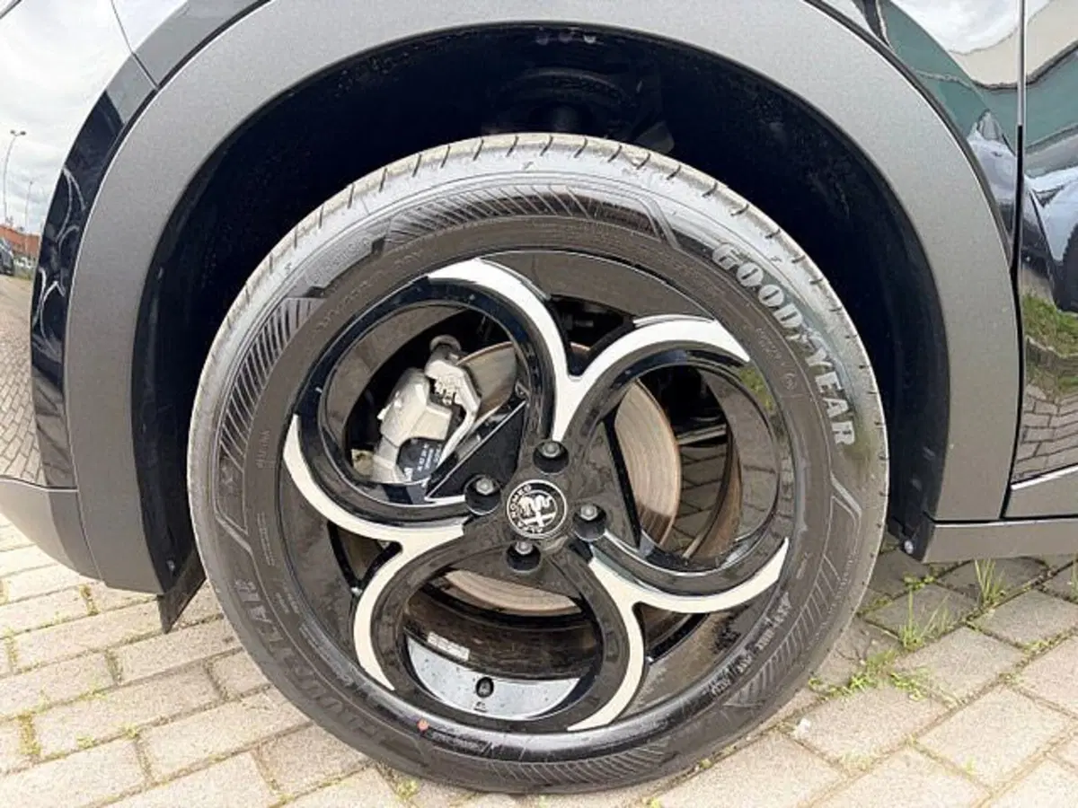 Alfa Romeo Junior nuova a Ravenna (20)