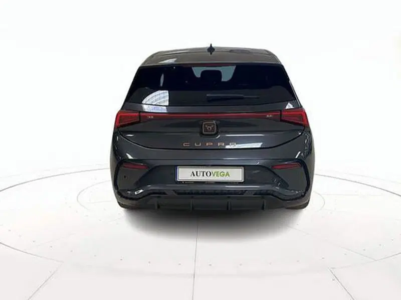 Cupra Born usata a Vicenza (5)