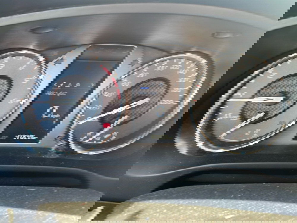 Toyota Hilux usata a Piacenza (12)