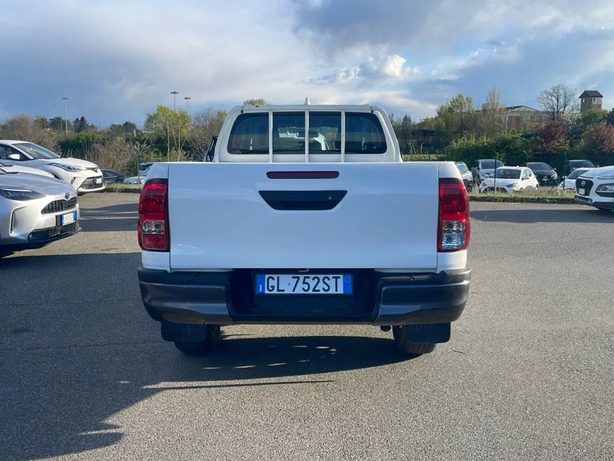 Toyota Hilux usata a Piacenza (4)