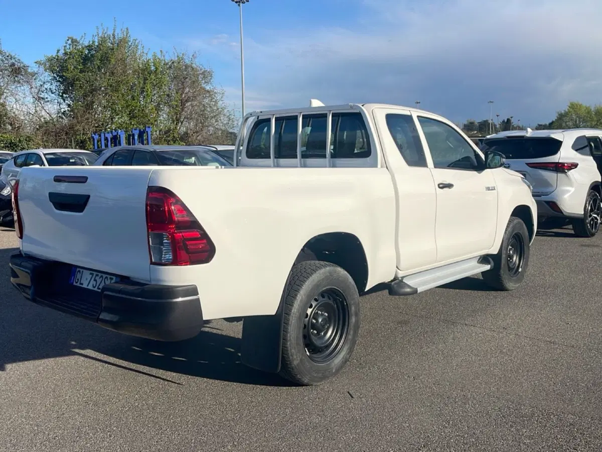 Toyota Hilux usata a Piacenza (5)