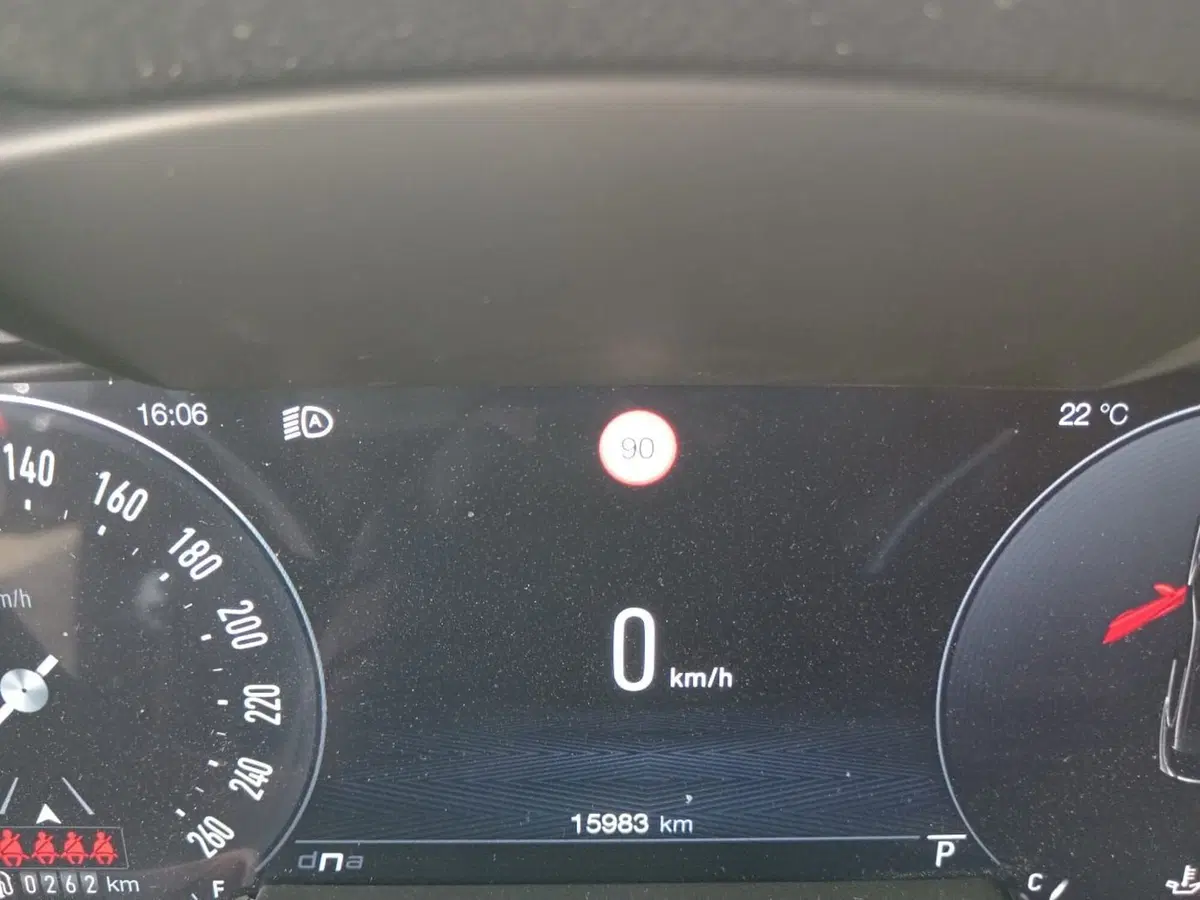 Alfa Romeo Stelvio usata a Alessandria (19)