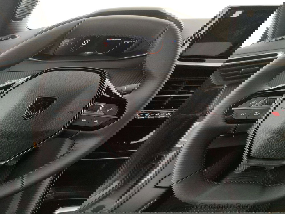 Peugeot 2008 nuova a Caserta (19)