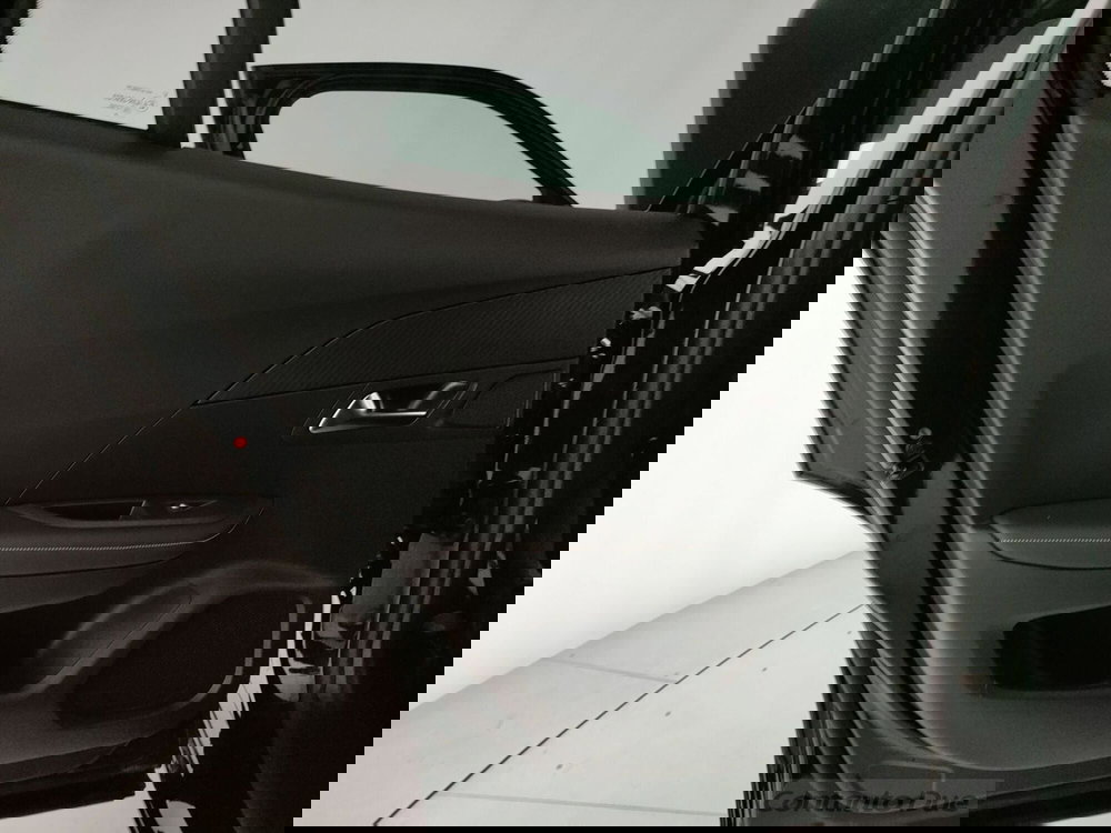 Peugeot 2008 nuova a Caserta (12)