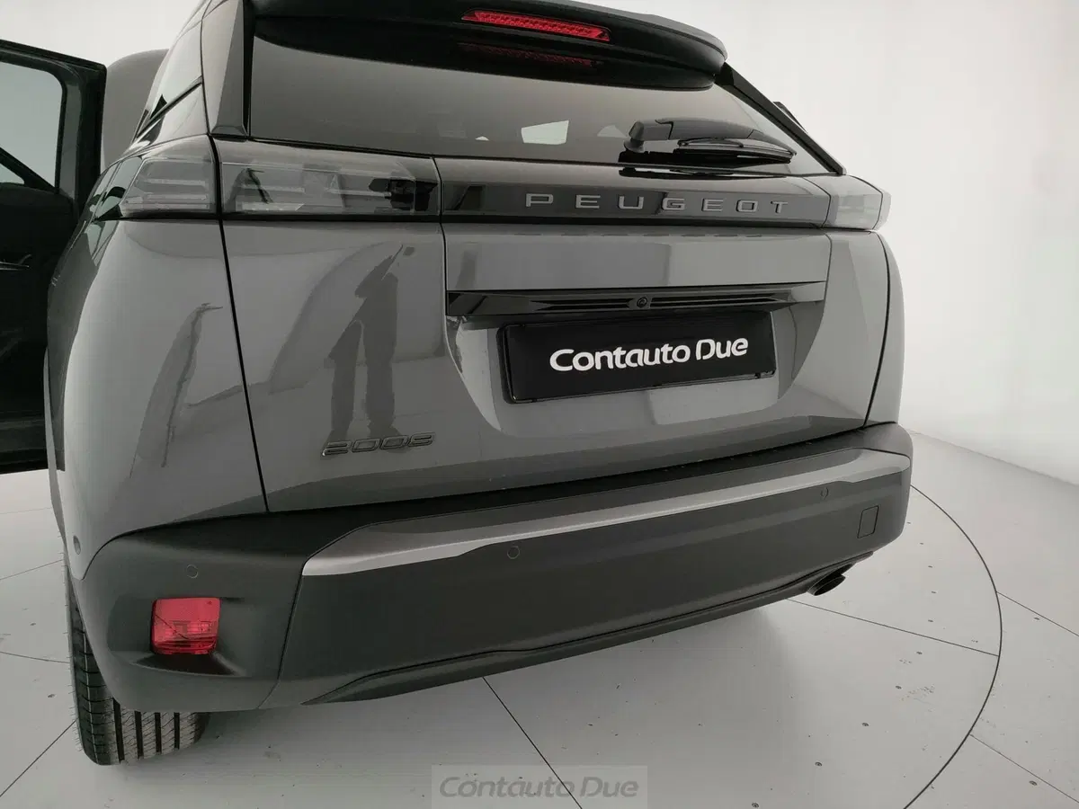 Peugeot 2008 nuova a Caserta (10)