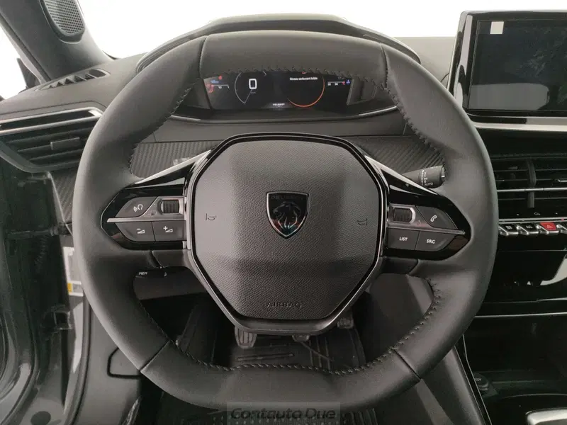 Peugeot 2008 nuova a Caserta (19)