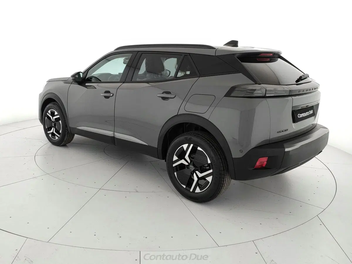 Peugeot 2008 nuova a Caserta (7)