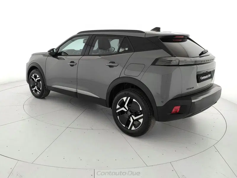 Peugeot 2008 nuova a Caserta (7)