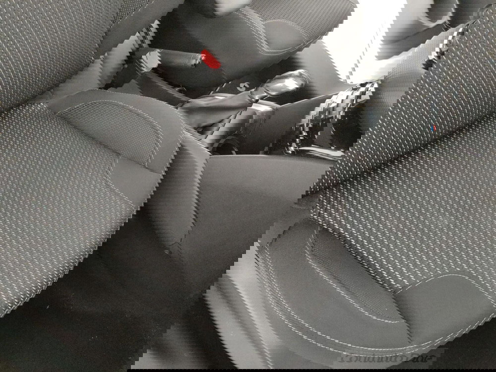 Peugeot 208 usata a Caserta (15)