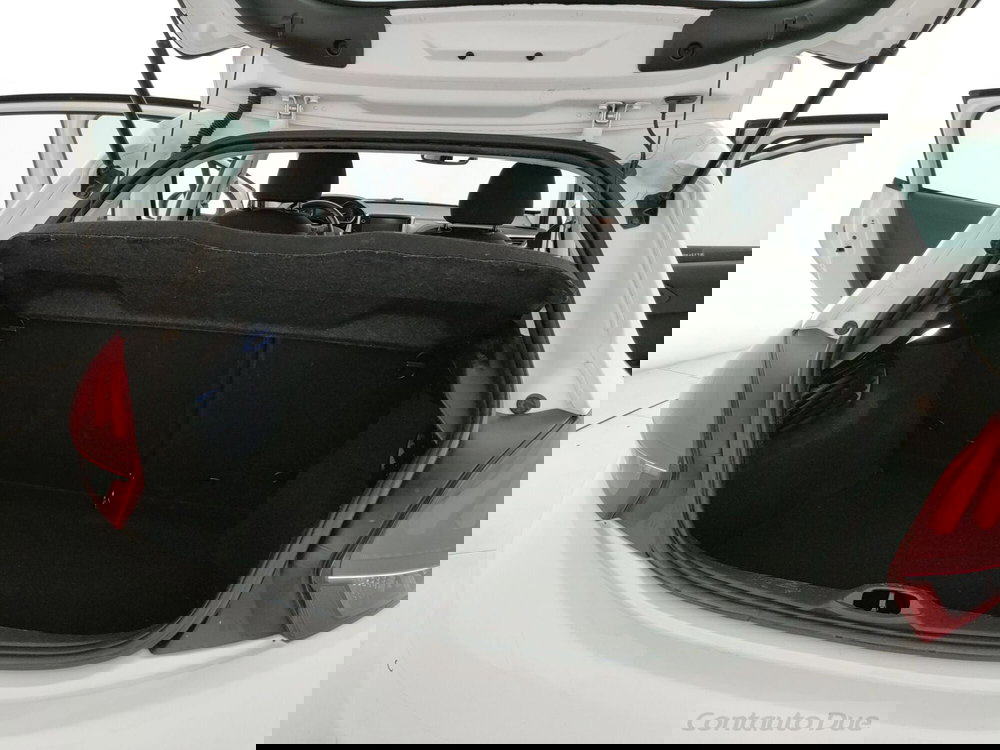 Peugeot 208 usata a Caserta (9)