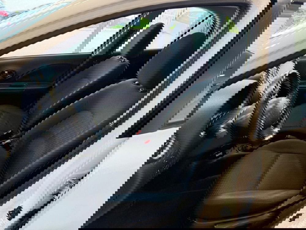 Nissan Micra usata a Napoli (9)