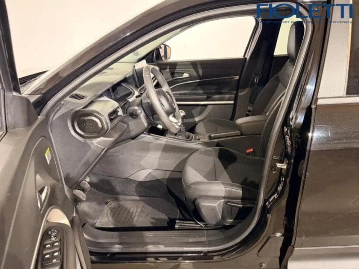 Jeep Avenger usata a Brescia (11)