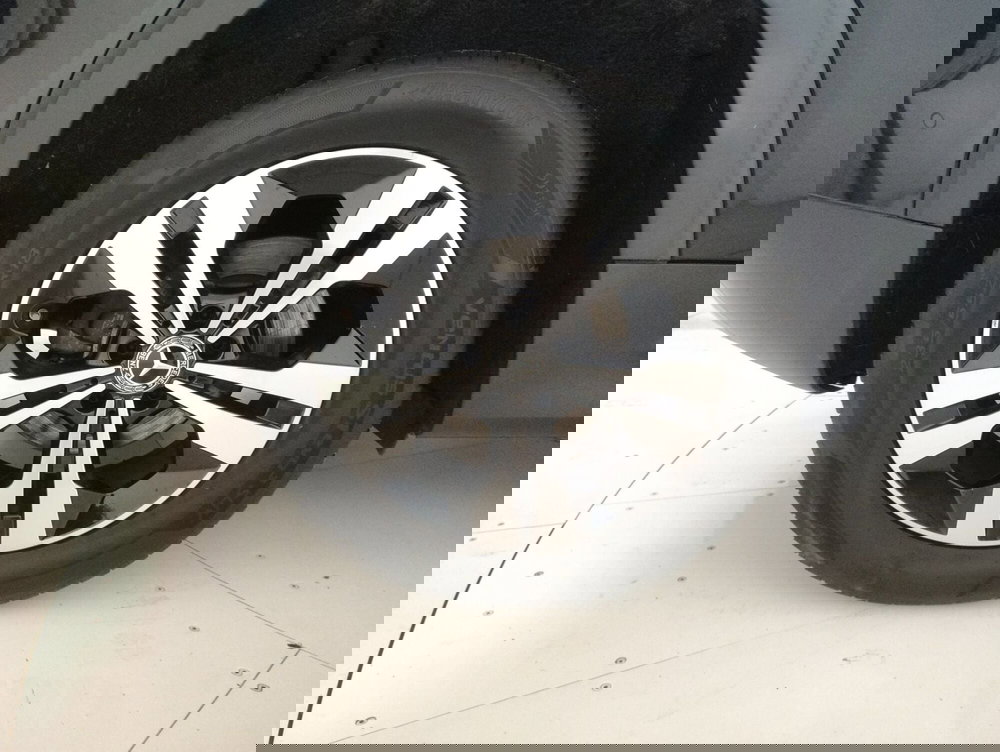 Mercedes-Benz GLB usata a Alessandria (14)