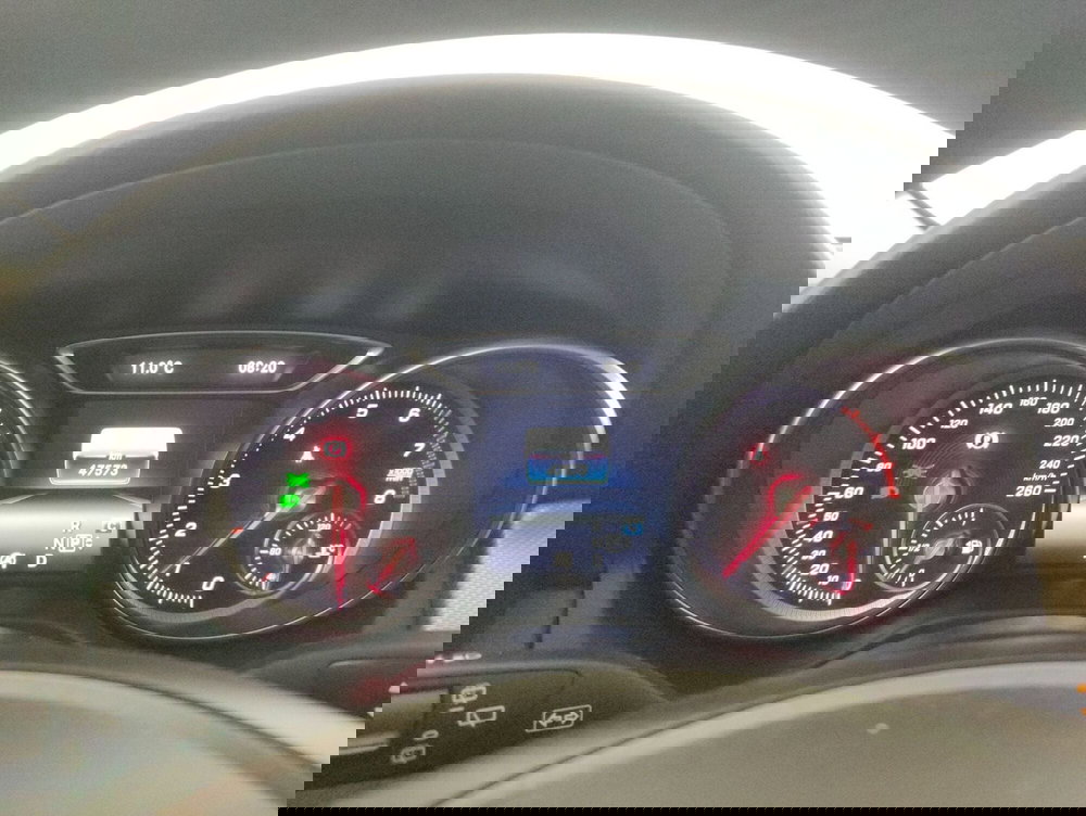 Mercedes-Benz GLA SUV usata a Alessandria (15)