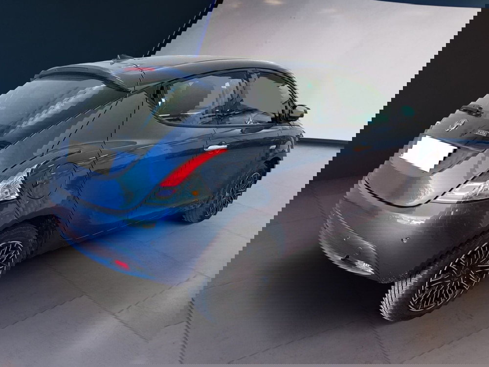 Lancia Ypsilon usata a Torino (6)