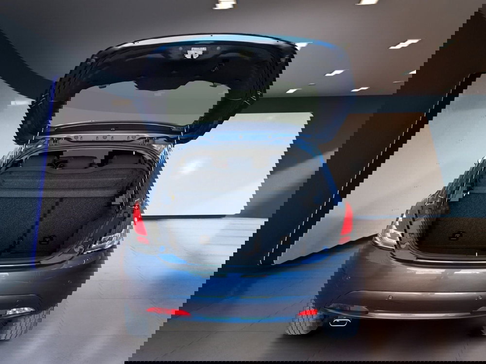 Lancia Ypsilon usata a Torino (7)