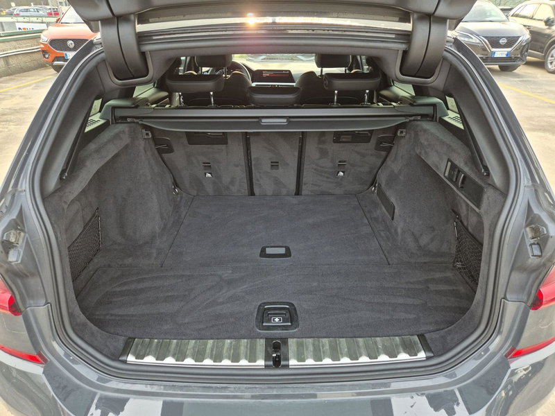 BMW Serie 3 Touring usata  (12)