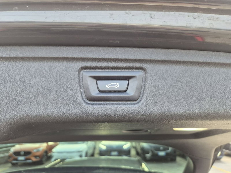 BMW Serie 3 Touring usata  (17)