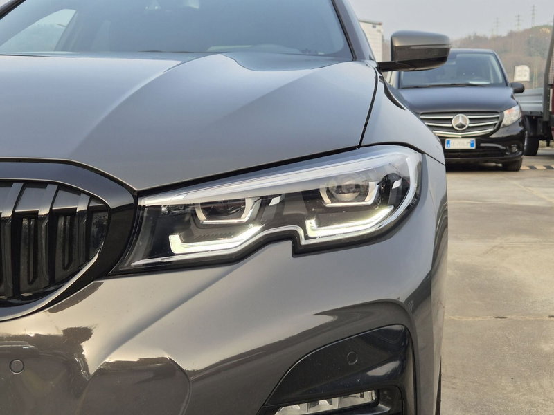BMW Serie 3 Touring usata  (18)