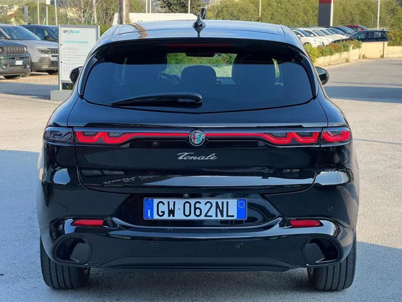 Alfa Romeo Tonale usata a Matera (9)