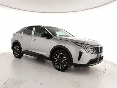 Peugeot 3008 1.2 hybrid Allure 145cv e-dcs6 nuova a Caserta