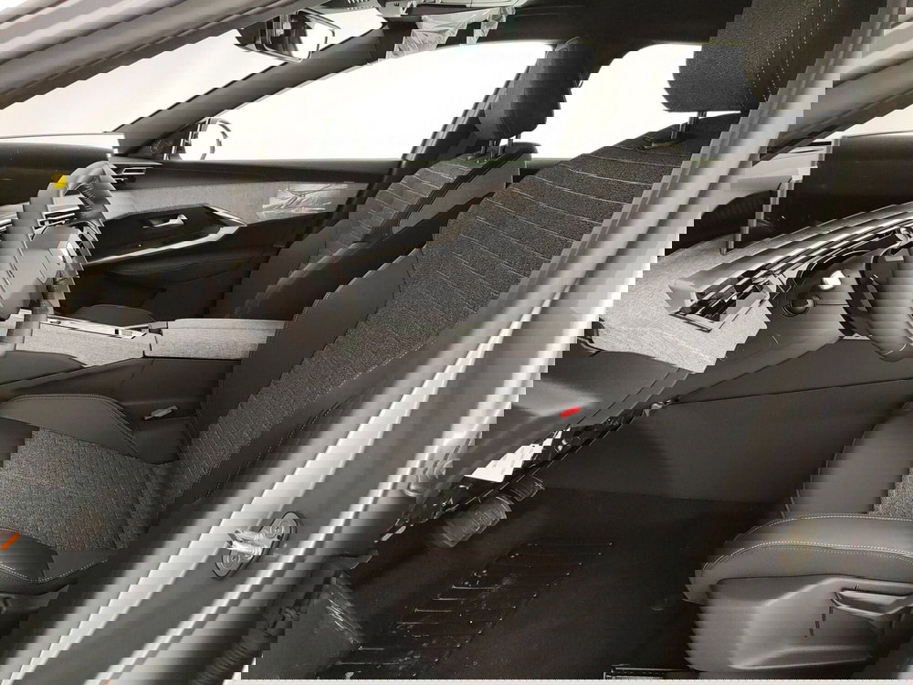 Peugeot 3008 nuova a Caserta (16)