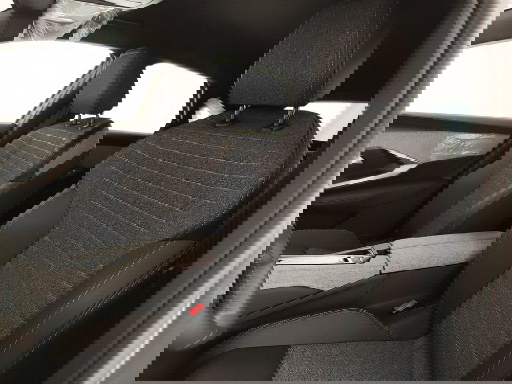 Peugeot 3008 nuova a Caserta (17)
