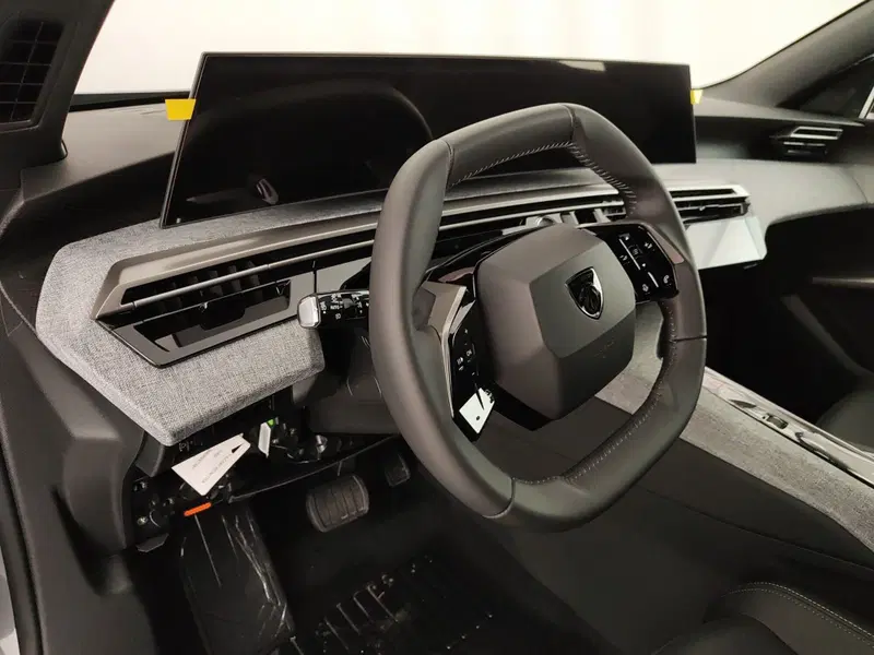 Peugeot 3008 nuova a Caserta (18)