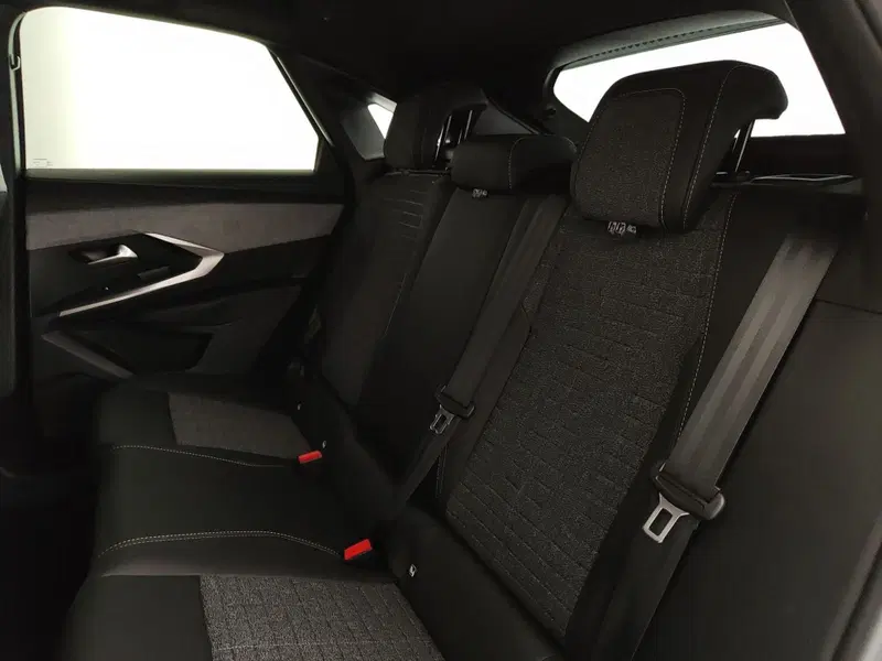 Peugeot 3008 nuova a Caserta (19)