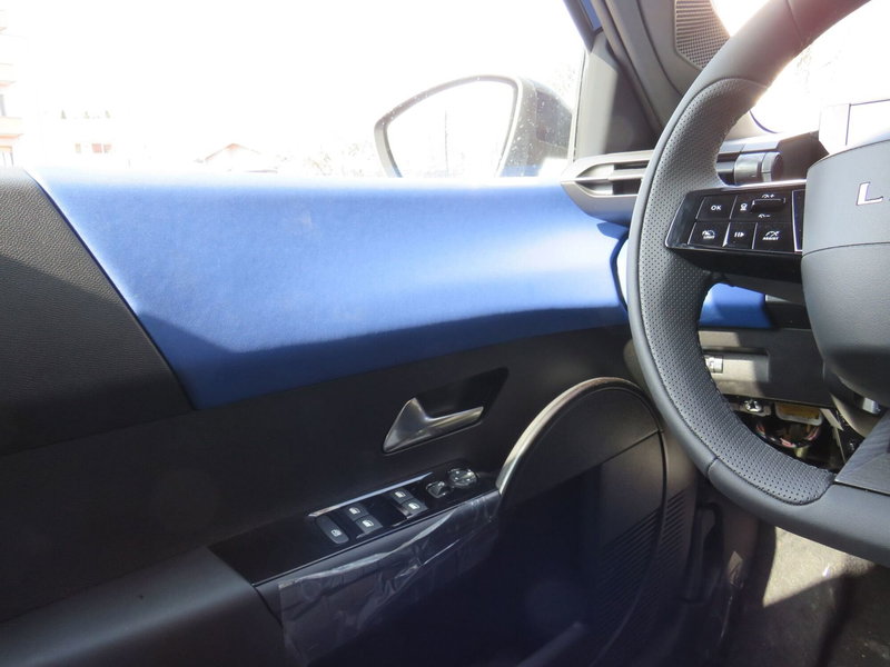 Lancia Ypsilon nuova a Monza e Brianza (11)