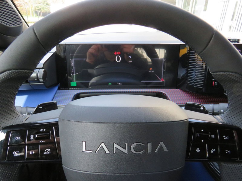 Lancia Ypsilon nuova a Monza e Brianza (13)