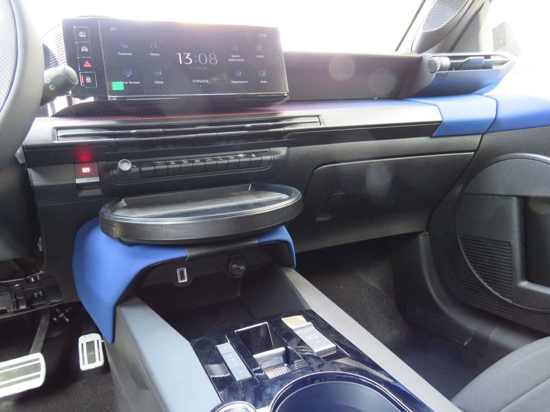 Lancia Ypsilon nuova a Monza e Brianza (15)