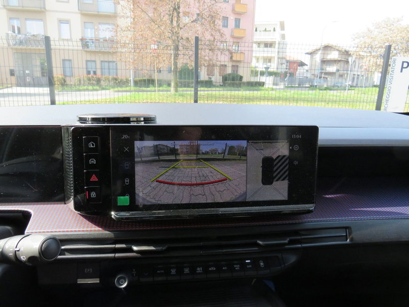 Lancia Ypsilon nuova a Monza e Brianza (18)