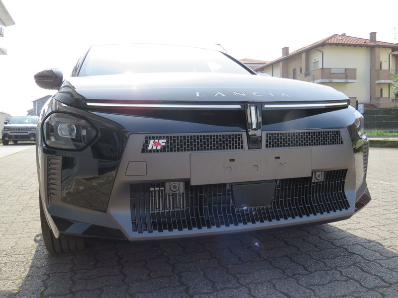 Lancia Ypsilon nuova a Monza e Brianza (6)