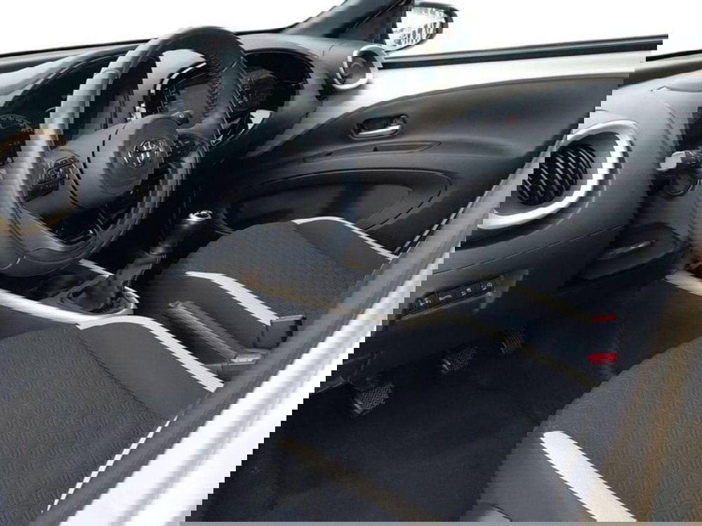 Toyota Aygo X usata a Cagliari (13)