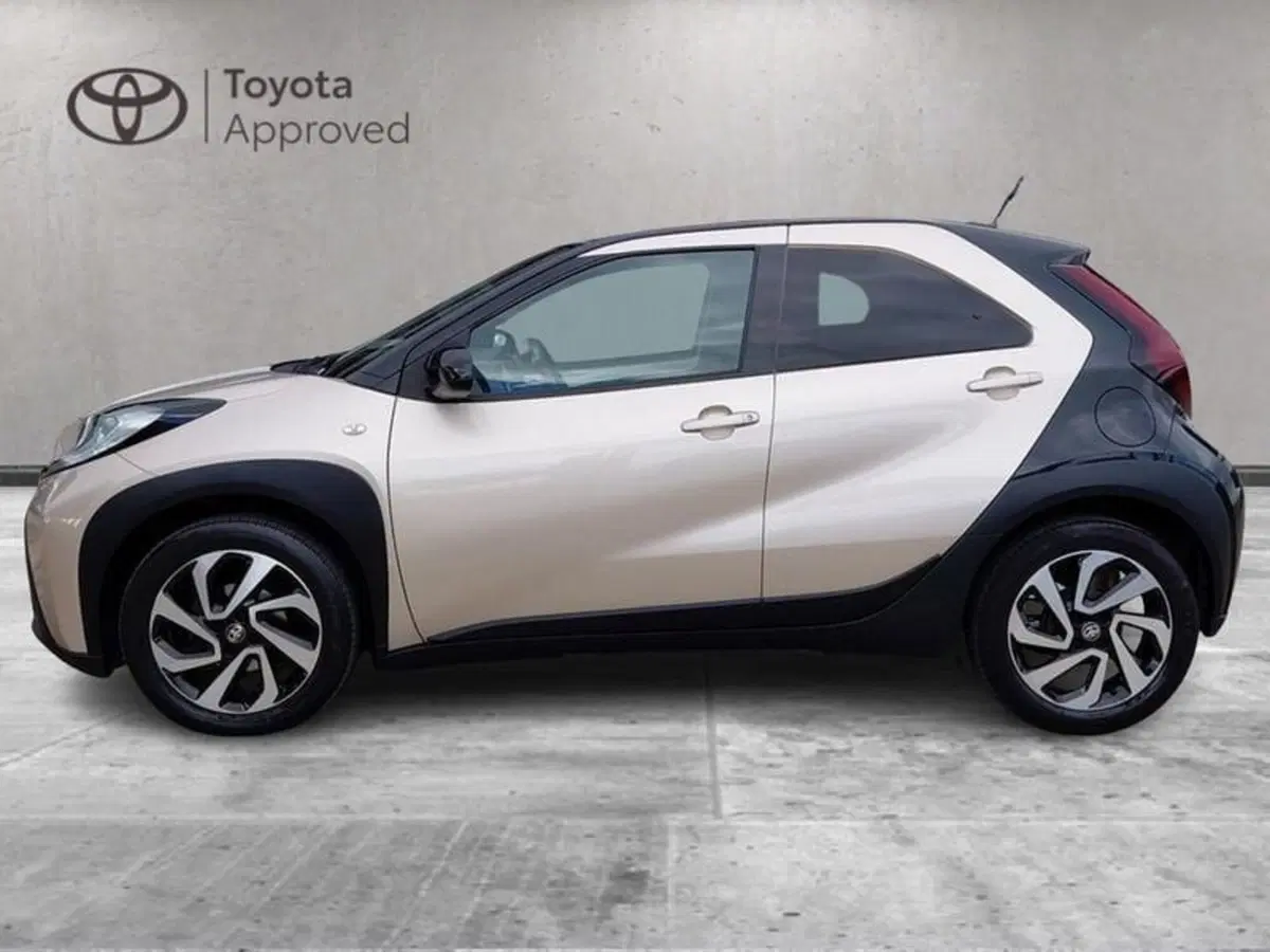 Toyota Aygo X usata a Cagliari (4)